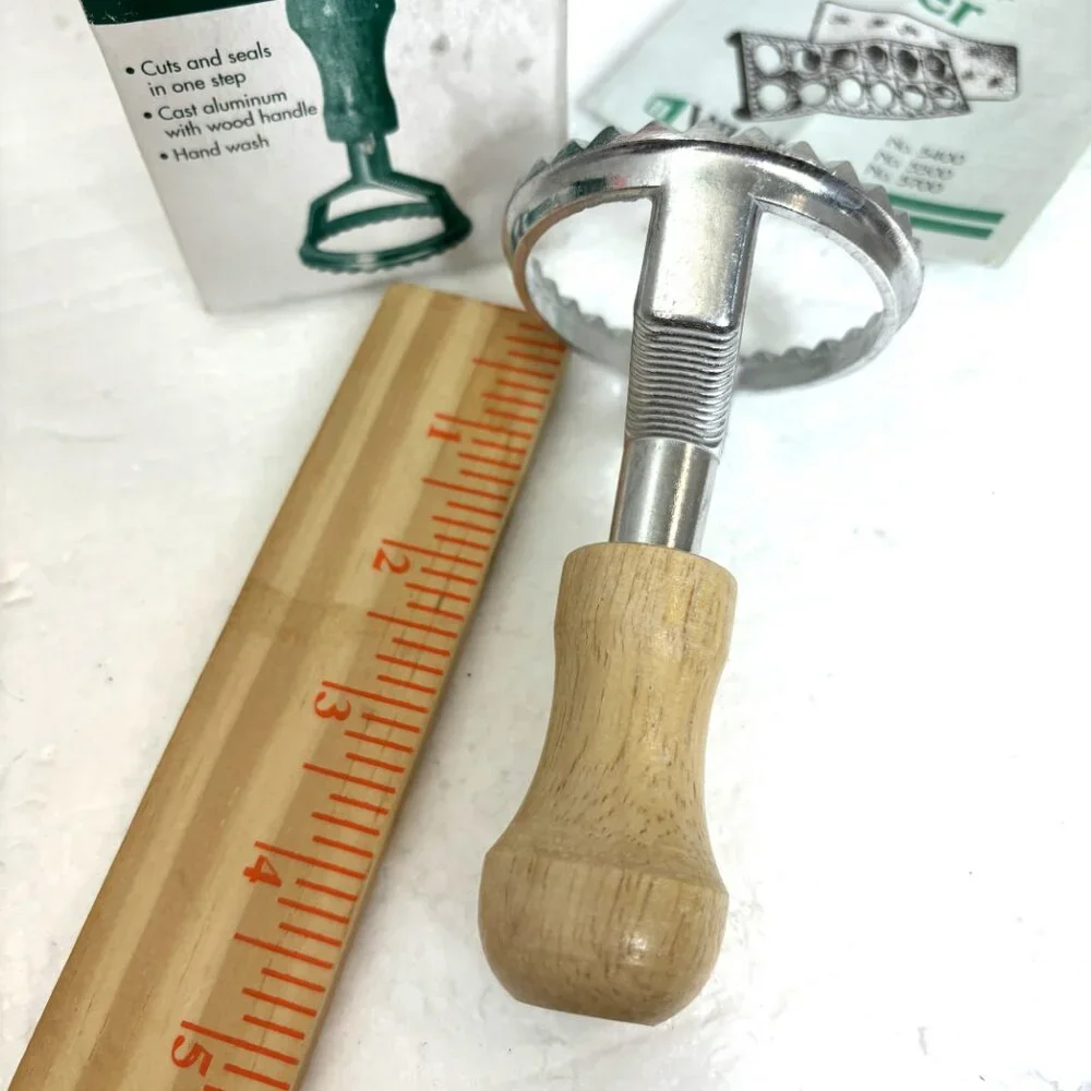 Ravioli Maker  Stamp 2.5” Round - Picture 4 of 6